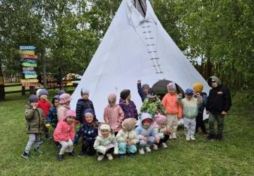 Wiewióreczki poznają zwyczaje Indian